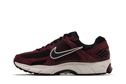 Nike Zoom Vomero 5 Dark Team Red sneaker afbeelding 3 - stylecode HF1553-601