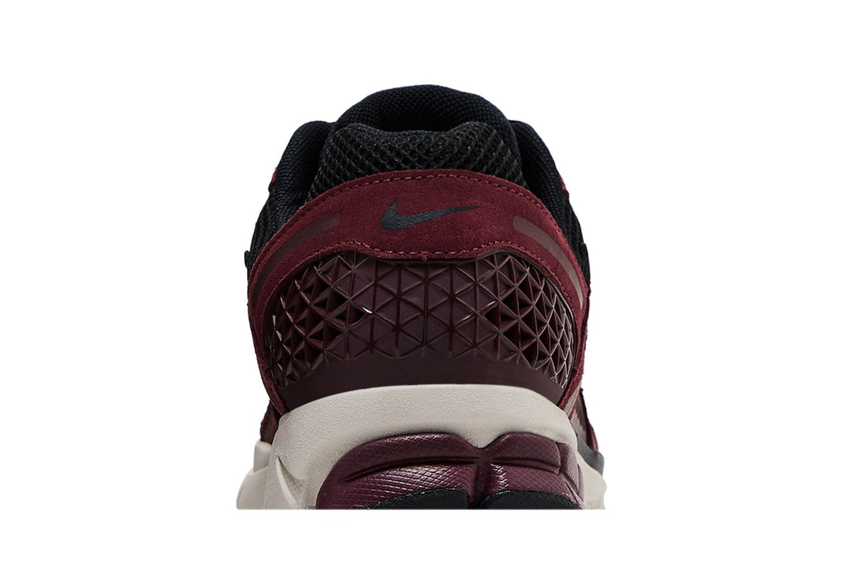 Nike Zoom Vomero 5 Dark Team Red sneaker afbeelding 7 - stylecode HF1553-601