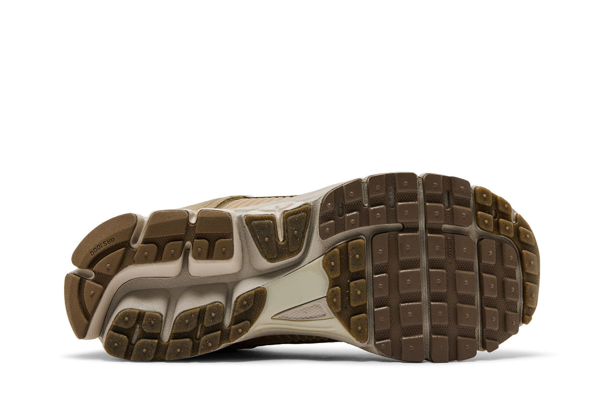 Nike Zoom Vomero 5 Khaki sneaker afbeelding 4 - stylecode HV2529-200