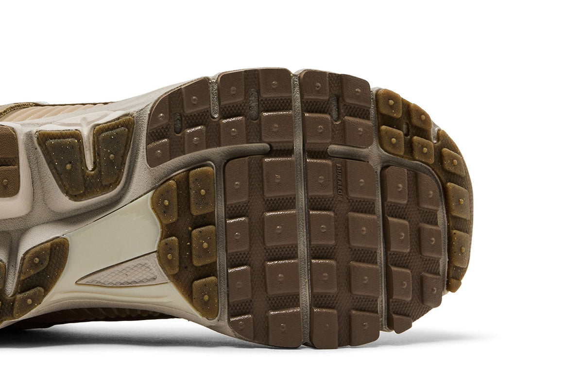 Nike Zoom Vomero 5 Khaki sneaker afbeelding 5 - stylecode HV2529-200