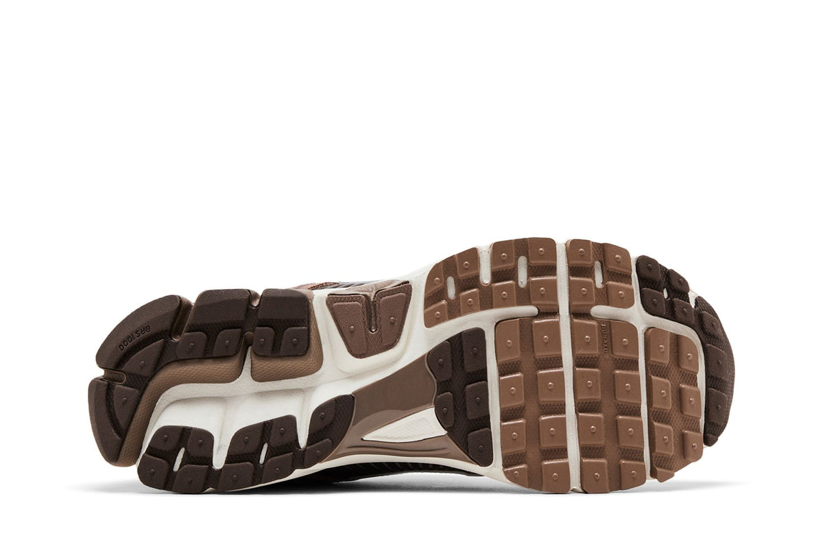 Nike Zoom Vomero 5 Mink Brown sneaker afbeelding 4 - stylecode HF1553-004