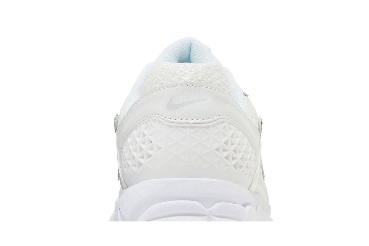 Nike Zoom Vomero 5 Chrome Toe (Women's) sneaker afbeelding 7 - stylecode HF7723-100