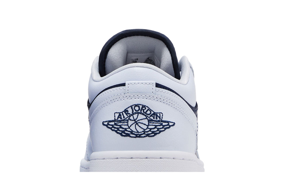 Jordan 1 Low SE Football Grey White Gym Red Midnight Navy (Women's) sneaker afbeelding 7 - stylecode FZ8778-044