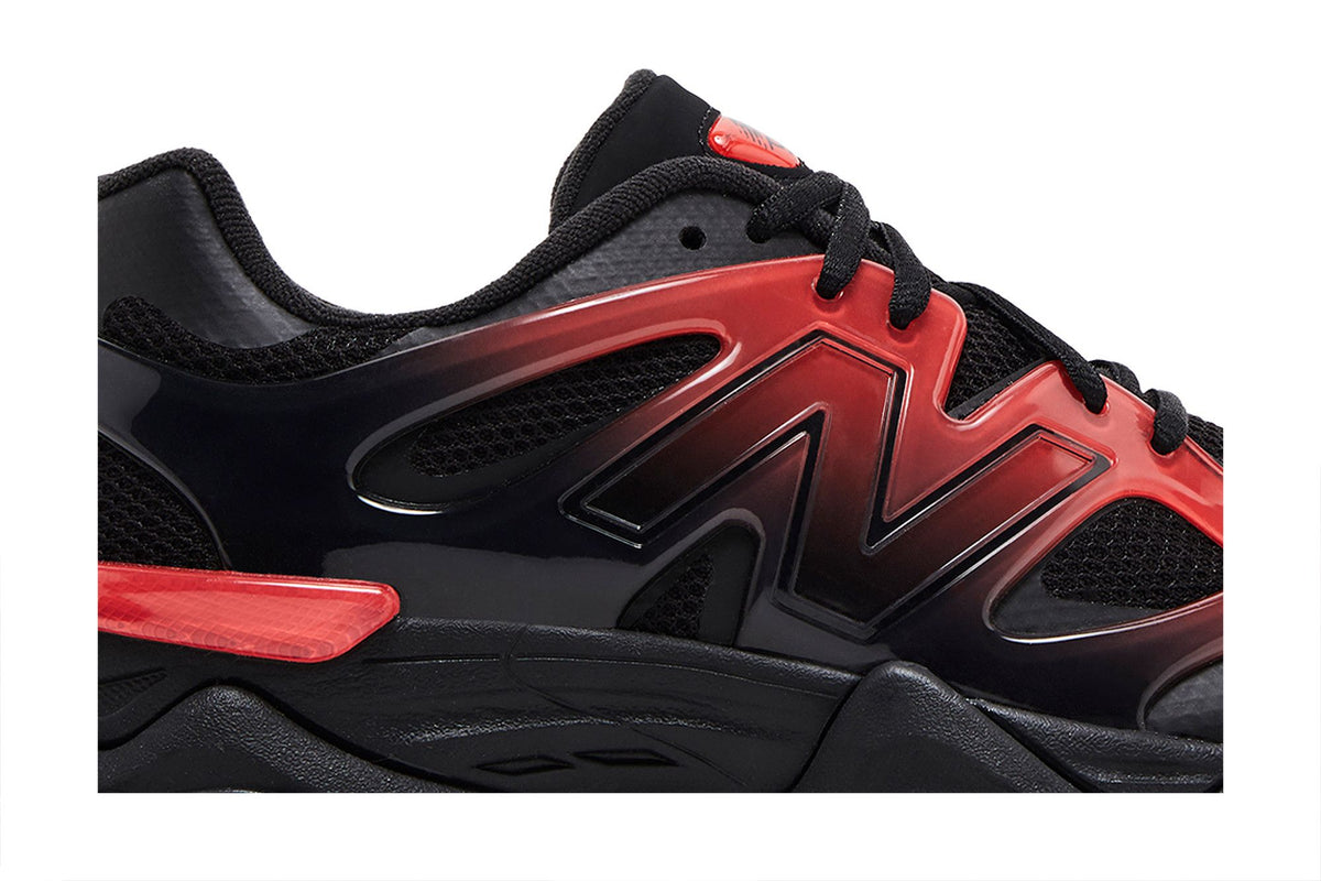 New Balance 9060 Black Red Gradient sneaker afbeelding 2 - stylecode U9060IDZ