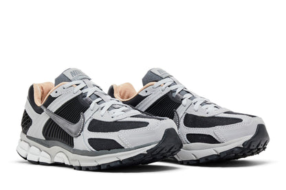 Nike Zoom Vomero 5 Dark Smoke Grey Vachetta sneaker afbeelding 8 - stylecode HV5982-001