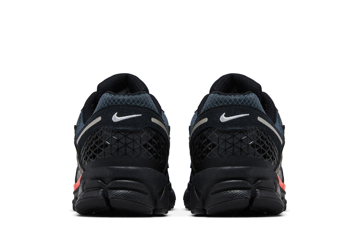 Nike Zoom Vomero 5 Black Metallic University Red sneaker afbeelding 6 - stylecode HV2527-002