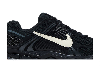 Nike Zoom Vomero 5 Black Gum sneaker afbeelding 2 - stylecode IB4005-010