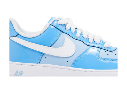 Nike Air Force 1 Low '07 LV8 Phychic Blue White Patent sneaker afbeelding 2 - stylecode HV9405-400