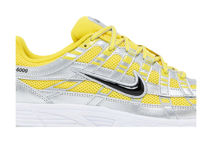Nike P-6000 Lightning Metallic Silver sneaker afbeelding 2 - stylecode CD6404-701
