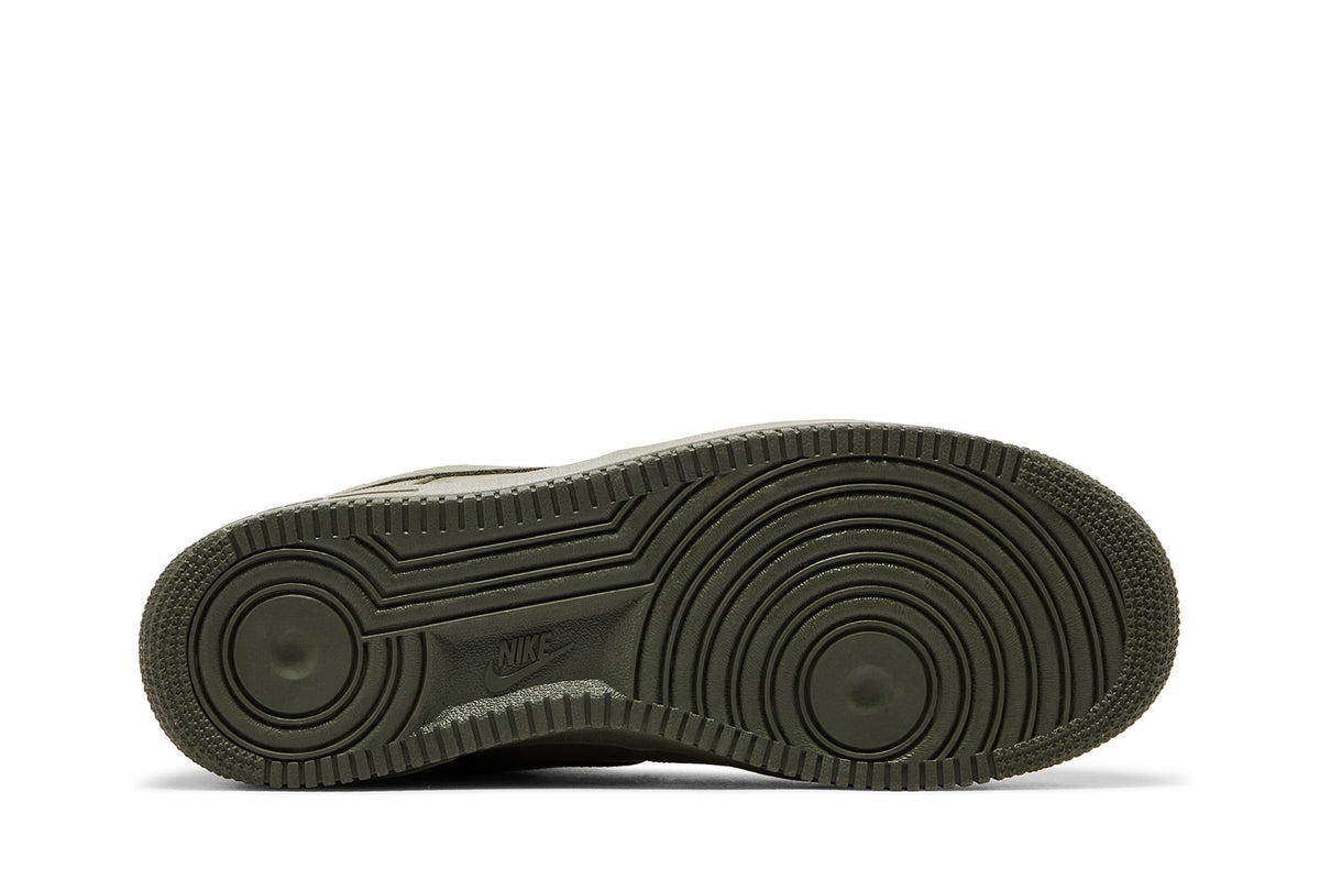 Nike Air Force 1 Low '07 LV8 Light Army Cargo Khaki sneaker afbeelding 4 - stylecode HM9483-300