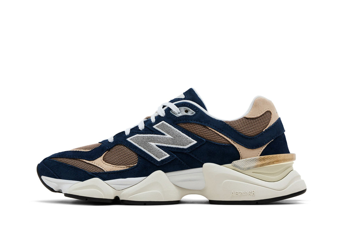 New Balance 9060 Navy Mushroom sneaker afbeelding 3 - stylecode U9060LBB