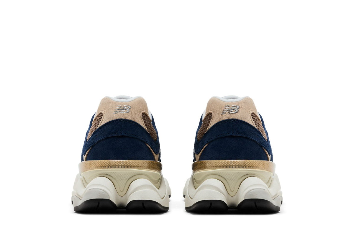 New Balance 9060 Navy Mushroom sneaker afbeelding 6 - stylecode U9060LBB