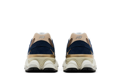 New Balance 9060 Navy Mushroom sneaker afbeelding 6 - stylecode U9060LBB