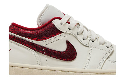 Jordan 1 Low Ruby (Women's) sneaker afbeelding 2 - stylecode HJ9338-106