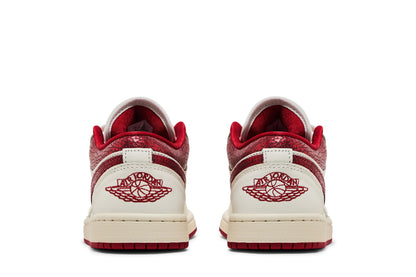 Jordan 1 Low Ruby (Women's) sneaker afbeelding 6 - stylecode HJ9338-106