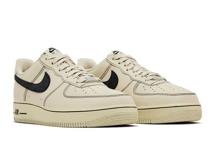 Nike Air Force 1 Low '07 LV8 Light Khaki Black sneaker afbeelding 8 - stylecode HQ2037-200
