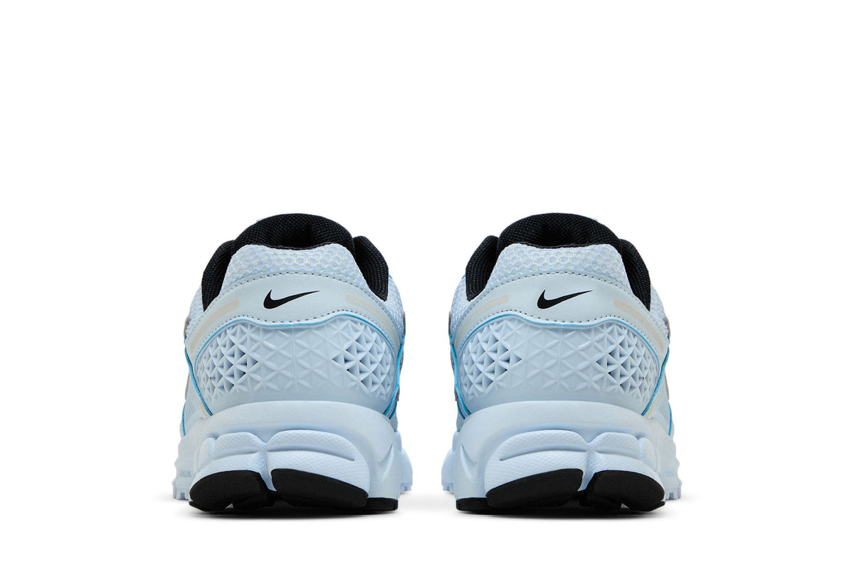 Nike Zoom Vomero 5 Blue Tint Platinum Tint Metallic Platinum Black (Women's) sneaker afbeelding 6 - stylecode FJ2028-401