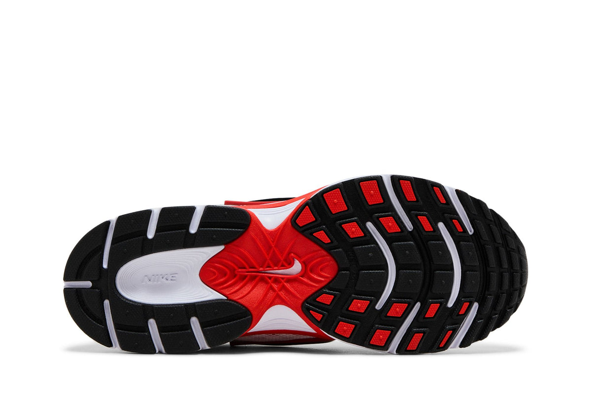 Nike V5 RNR White Picante Red Vast Grey Black (Women's) sneaker afbeelding 4 - stylecode HQ7901-100