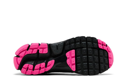 Nike Zoom Vomero 5 Black Pink Blast sneaker afbeelding 4 - stylecode FB9149-004