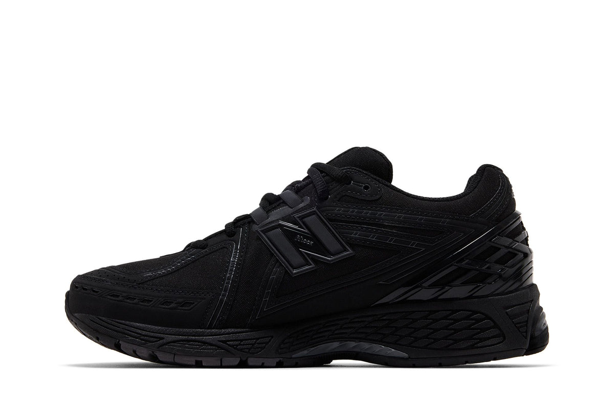 New Balance 1906R Triple Black sneaker afbeelding 3 - stylecode U1906RJB
