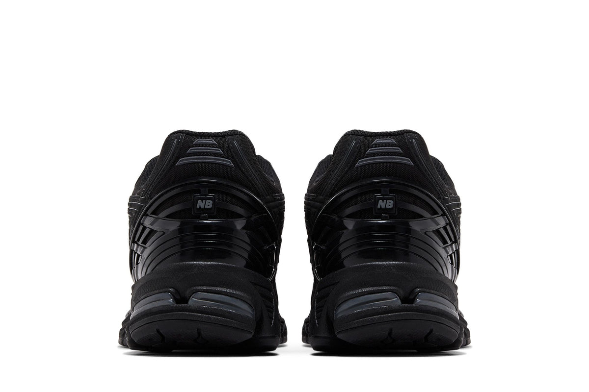 New Balance 1906R Triple Black sneaker afbeelding 6 - stylecode U1906RJB