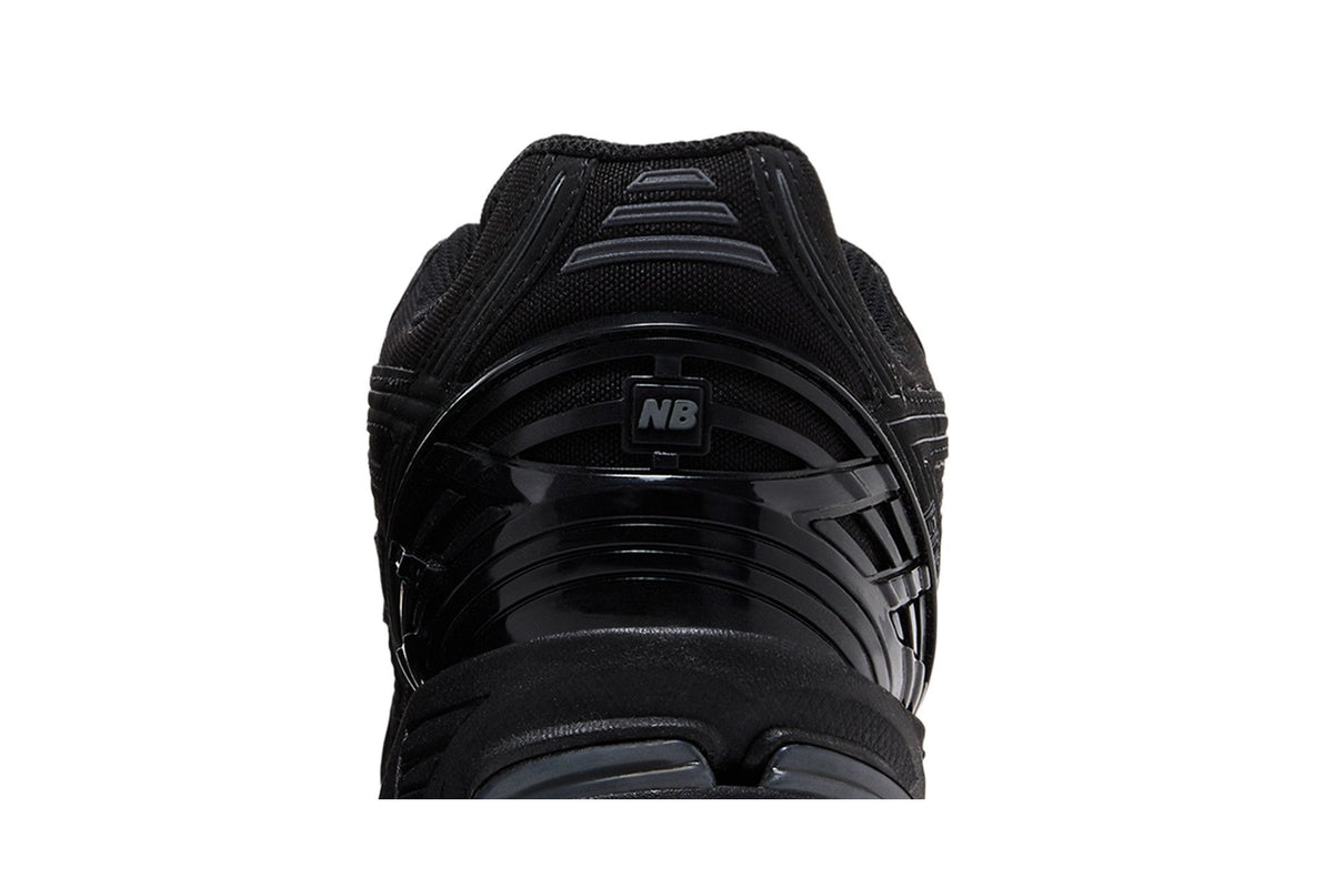 New Balance 1906R Triple Black sneaker afbeelding 7 - stylecode U1906RJB
