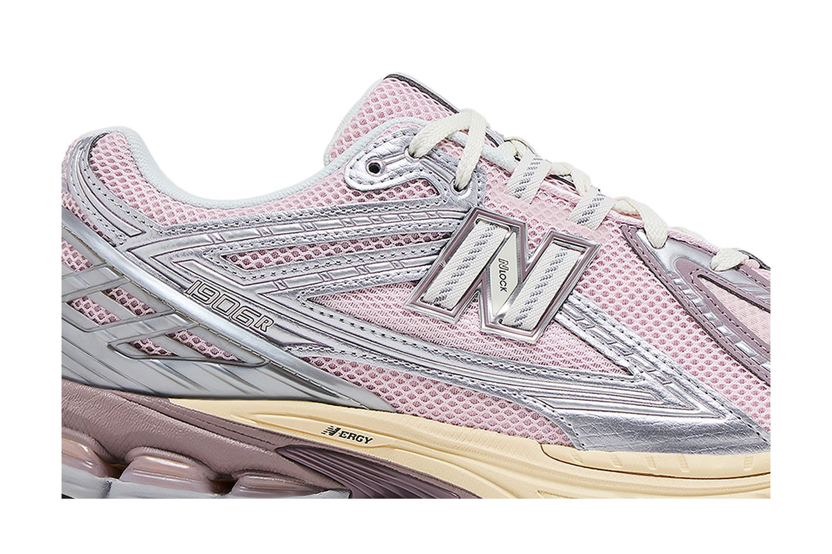 New Balance 1906R Rose Sugar Silver sneaker afbeelding 2 - stylecode U1906RNF