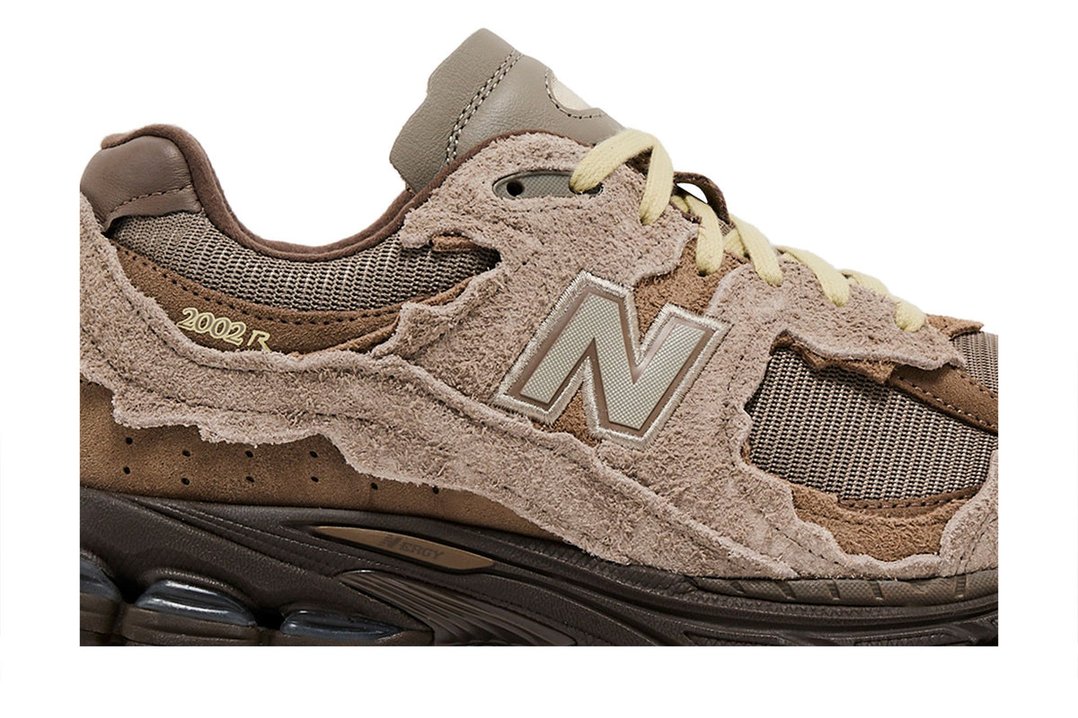 New Balance 2002R Protection Pack Brown sneaker afbeelding 2 - stylecode M2002RD6