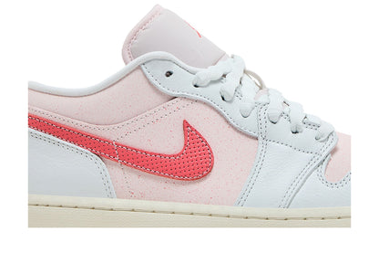 Jordan 1 Low SE Strawberry Milkshake (Women's) sneaker afbeelding 2 - stylecode IB8156-133