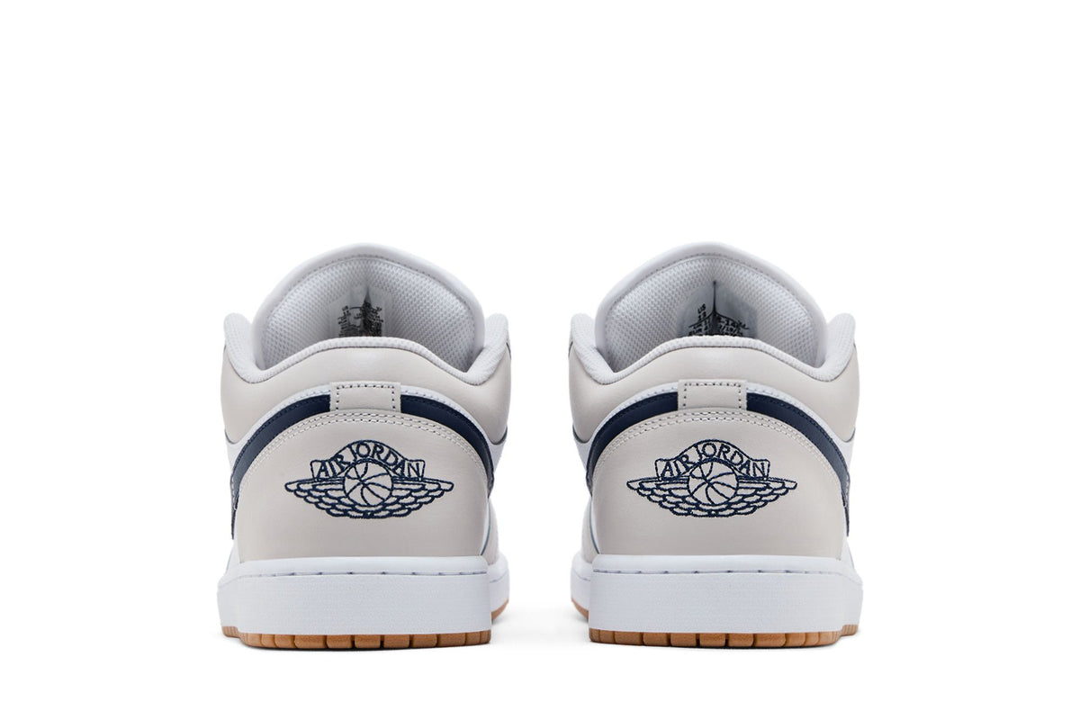 Jordan 1 Low Midnight Navy Neutral Grey sneaker afbeelding 6 - stylecode 553558-146