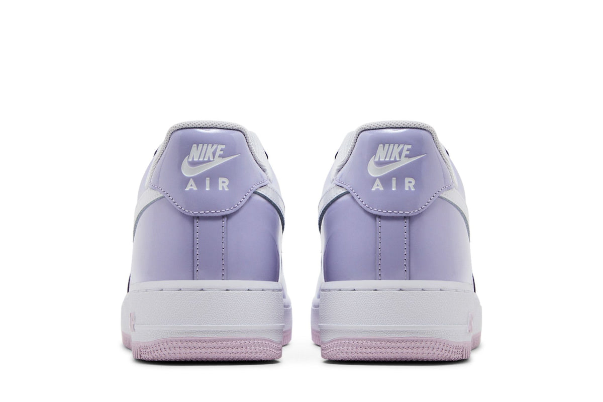 Nike Air Force 1 Low '07 LV8 Hydrangeas Patent sneaker afbeelding 6 - stylecode HV9405-500