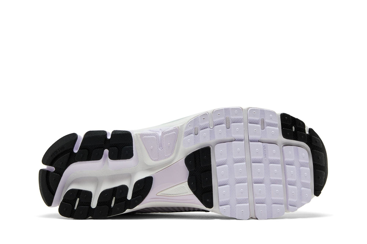 Nike Zoom Vomero 5 Barely Grape Photon Dust Summit White Metallic Silver (Women's) sneaker afbeelding 4 - stylecode IB7253-50