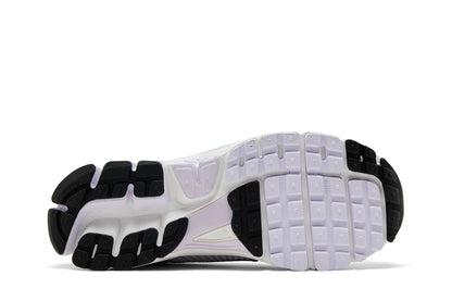 Nike Zoom Vomero 5 Barely Grape Photon Dust Summit White Metallic Silver (Women's) sneaker afbeelding 4 - stylecode IB7253-50