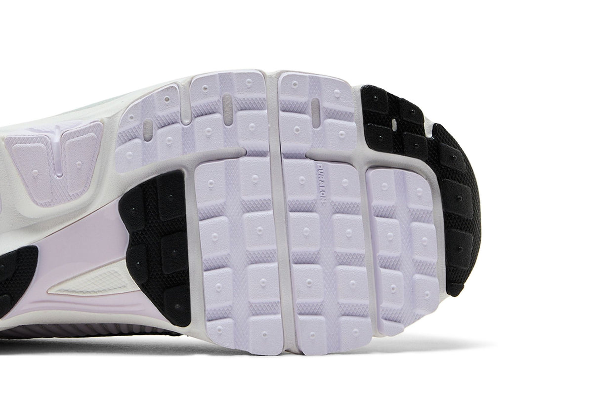 Nike Zoom Vomero 5 Barely Grape Photon Dust Summit White Metallic Silver (Women's) sneaker afbeelding 5 - stylecode IB7253-50