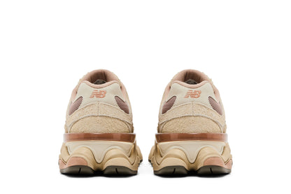 New Balance 9060 Flat Taupe Light Sparrow (Foot Locker Exclusive) sneaker afbeelding 6 - stylecode U9060CWF
