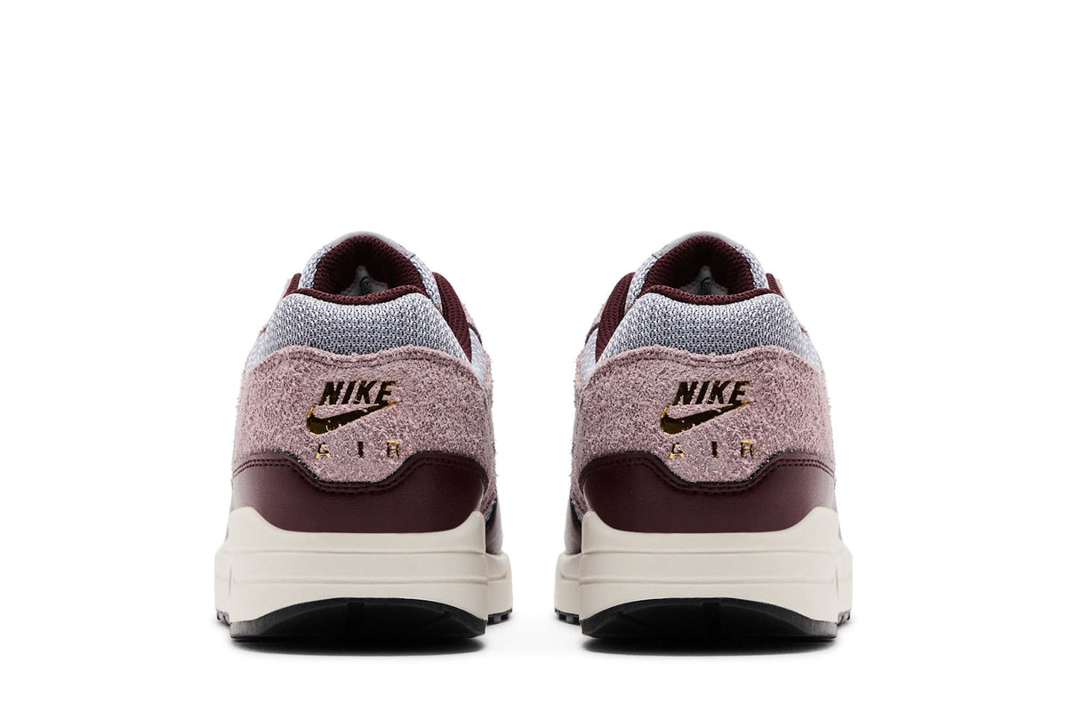Nike Air Max 1 Essential PRM Cement Grey Burgundy Crush sneaker afbeelding 6 - stylecode FQ7327-001