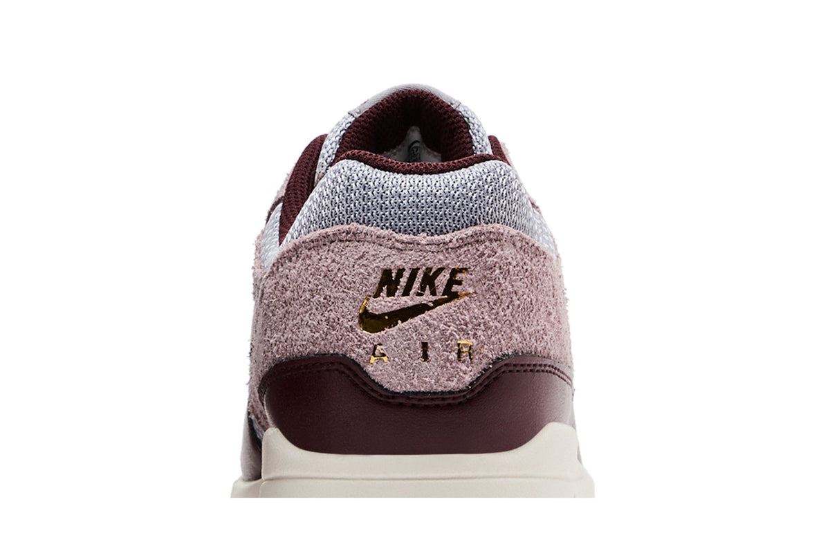 Nike Air Max 1 Essential PRM Cement Grey Burgundy Crush sneaker afbeelding 7 - stylecode FQ7327-001