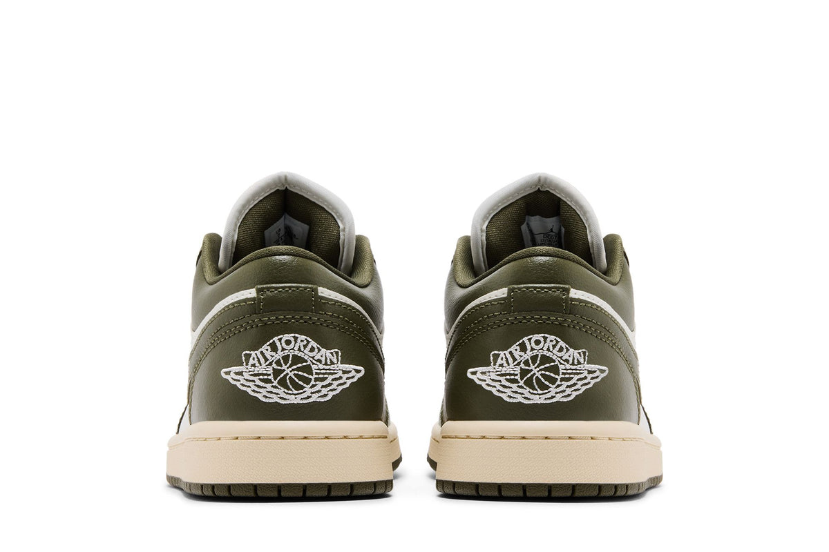 Jordan 1 Low Medium Olive (Women's) sneaker afbeelding 6 - stylecode DC0774-122