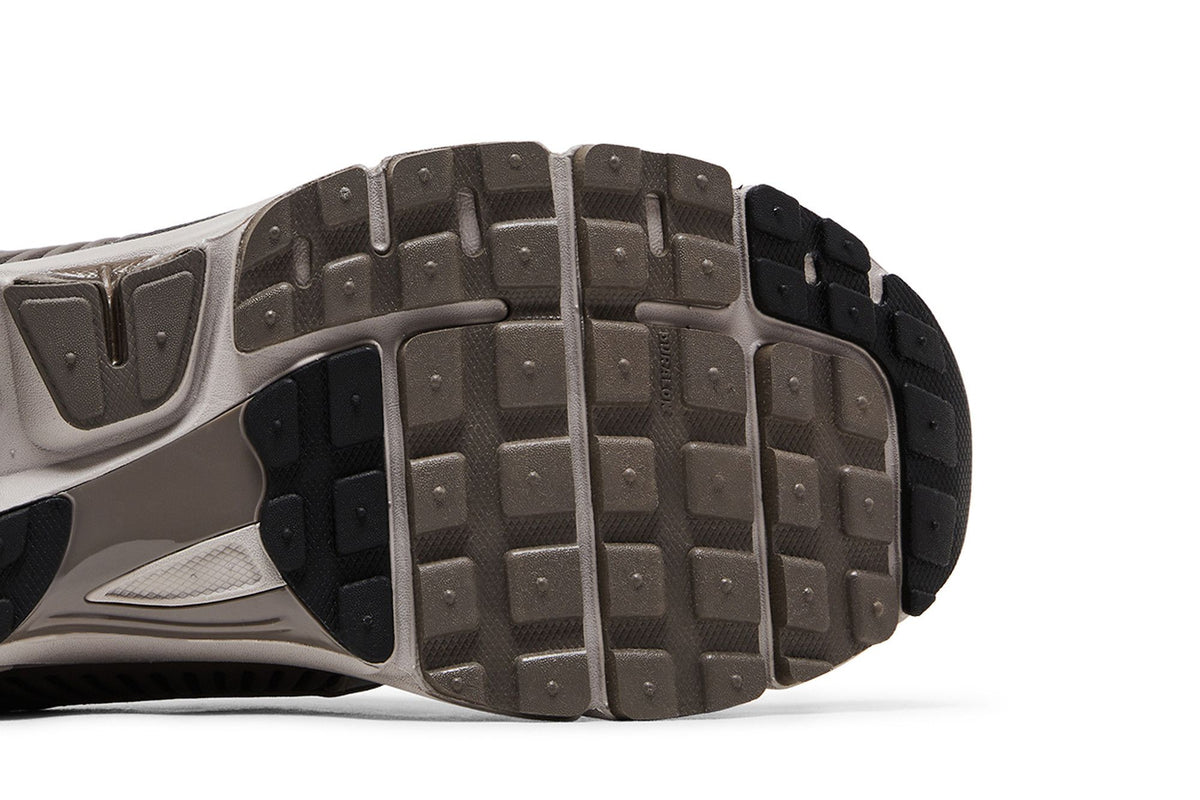 Nike Zoom Vomero 5 College Grey Cave Stone sneaker afbeelding 5 - stylecode FB9149-005