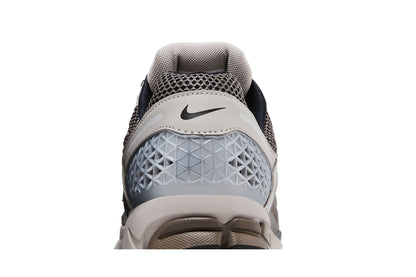 Nike Zoom Vomero 5 College Grey Cave Stone sneaker afbeelding 7 - stylecode FB9149-005