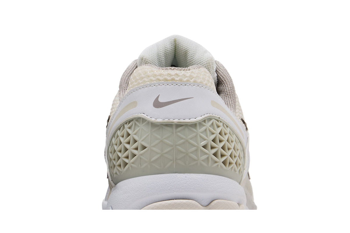 Nike Zoom Vomero 5 Light Bone (Women's) sneaker afbeelding 7 - stylecode FJ2028-107