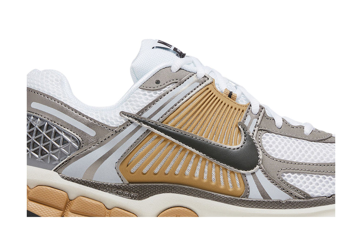 Nike Zoom Vomero 5 Metallic Pewter sneaker afbeelding 2 - stylecode FJ4151-006