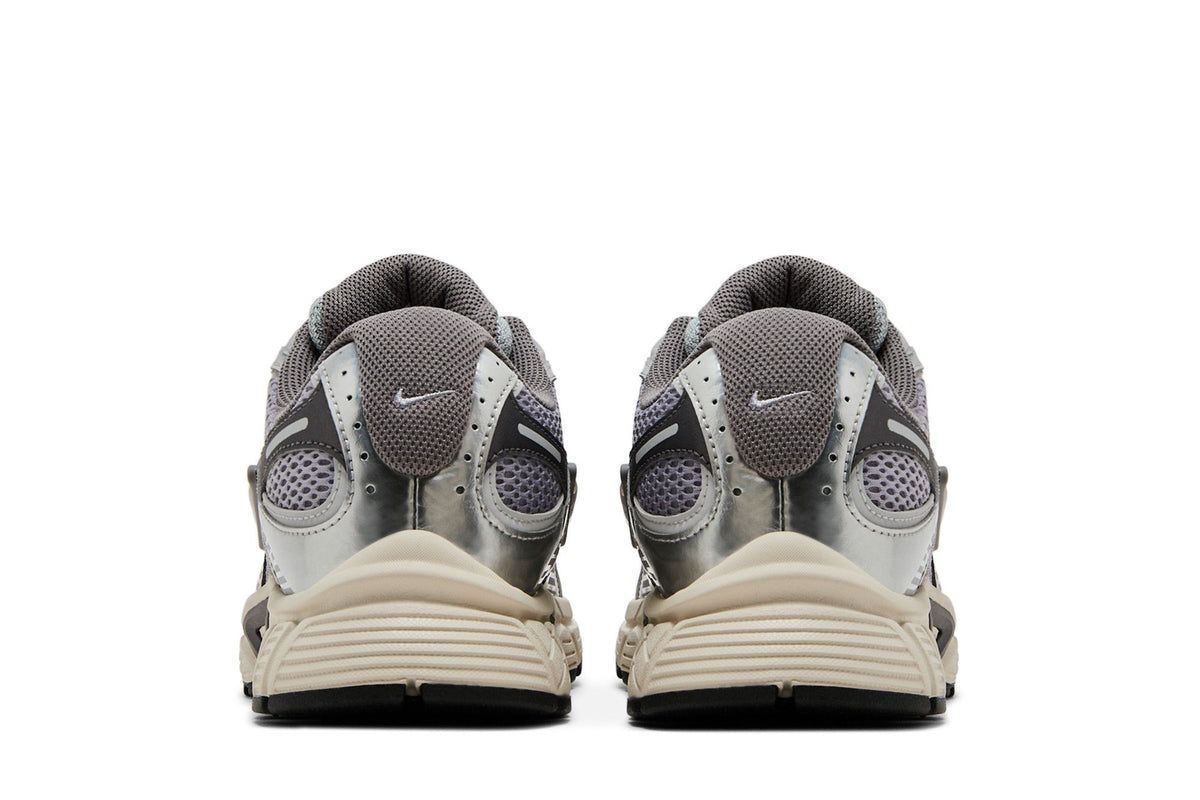 Nike V5 RNR Cement Grey Grey Fog Light Orewood Brown sneaker afbeelding 6 - stylecode HJ5228-003