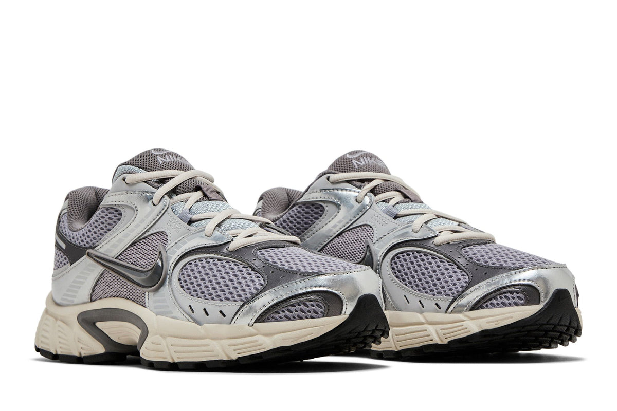 Nike V5 RNR Cement Grey Grey Fog Light Orewood Brown sneaker afbeelding 8 - stylecode HJ5228-003