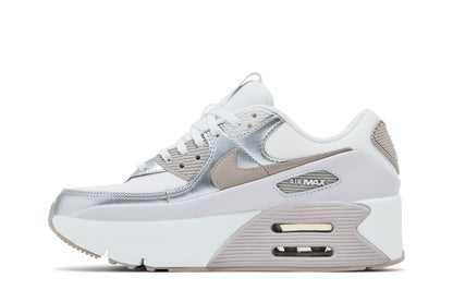 Nike Air Max 90 LV8 Summit White Vast Grey Metallic Platinum College Grey (Women's) sneaker afbeelding 3 - stylecode IB0170-1