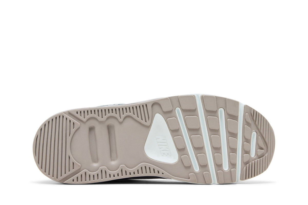 Nike Air Max 90 LV8 Summit White Vast Grey Metallic Platinum College Grey (Women's) sneaker afbeelding 4 - stylecode IB0170-1