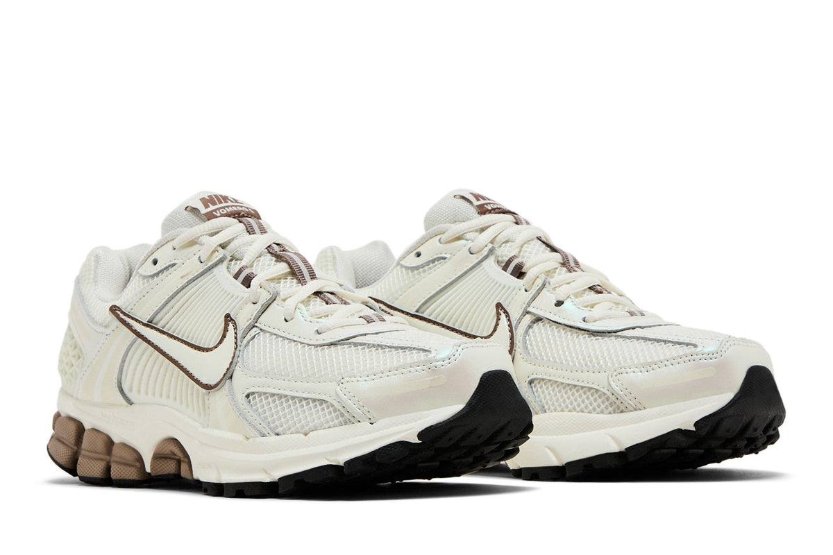 Nike Zoom Vomero 5 Sail Mink Brown Black (Women's) sneaker afbeelding 8 - stylecode IB8129-133