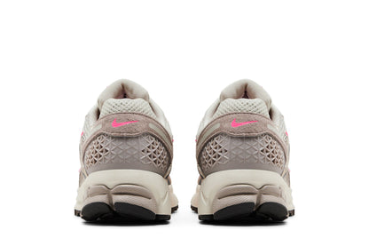 Nike Zoom Vomero 5 College Grey Light Bone Medium Ash Sail (Women's) sneaker afbeelding 6 - stylecode IH0278-033