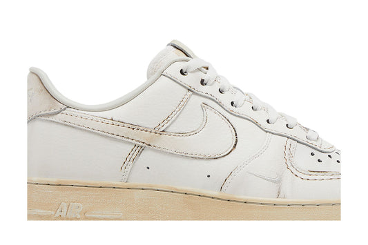 Nike Air Force 1 Low .SWOOSH Dirty Triple White sneaker afbeelding 2 - stylecode HJ9346-100