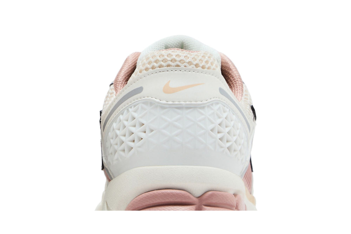 Nike Zoom Vomero 5 Sail Particle Pink (Women's) sneaker afbeelding 7 - stylecode HF1877-102